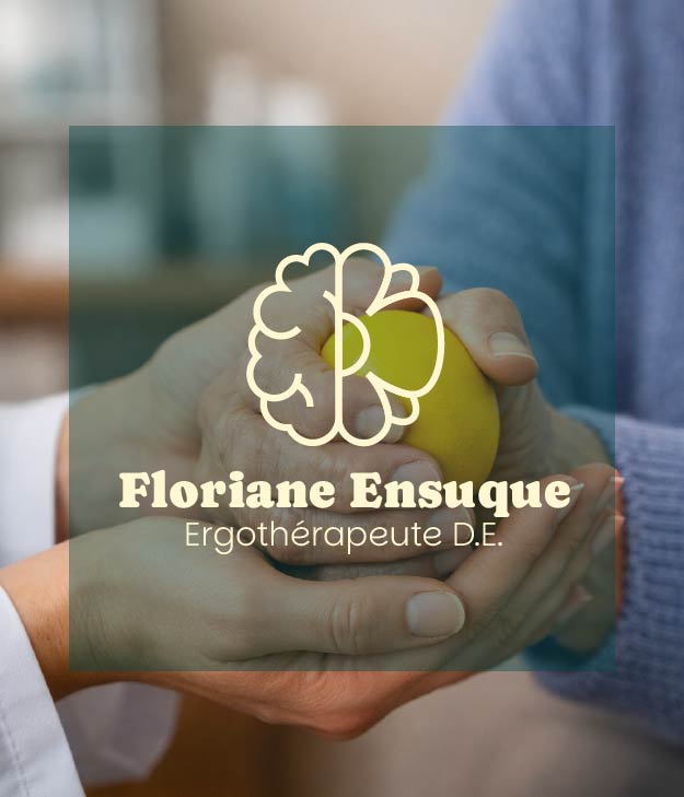 Une soignante tient les mains d'une personne âgée, qui essaie de serrer une balle. Le logo de Floriane Ensuque, ergothérapeute est visible au centre de l'image